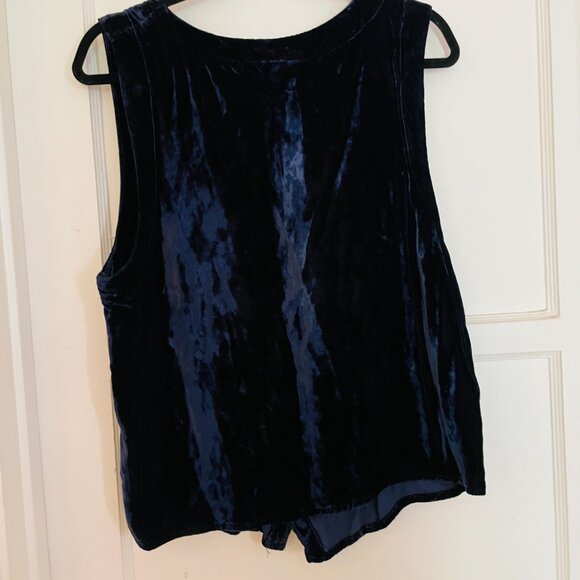 CP SHADES 1980s Vintage Navy Velvet Sleeveless Button Up Top Vest - NEVER WORN! - Picture 2 of 4